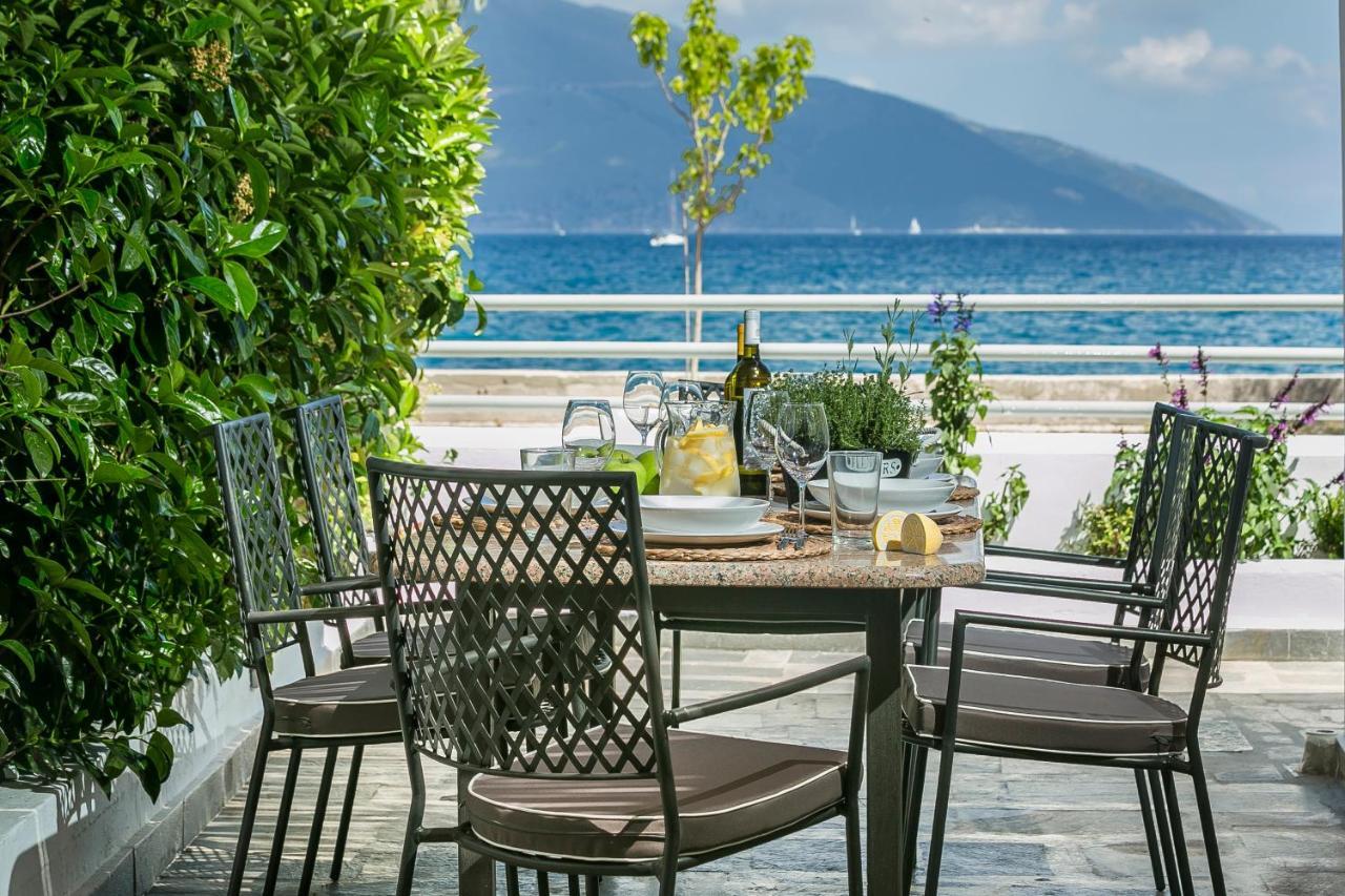 Villa Olvio Living By The Sea à Sami  Extérieur photo